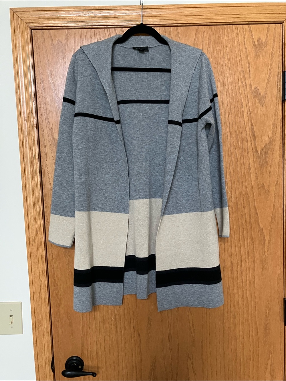 Alyx Hooded Open-Front Colorblock Cardigan in Gray, Cream & Black